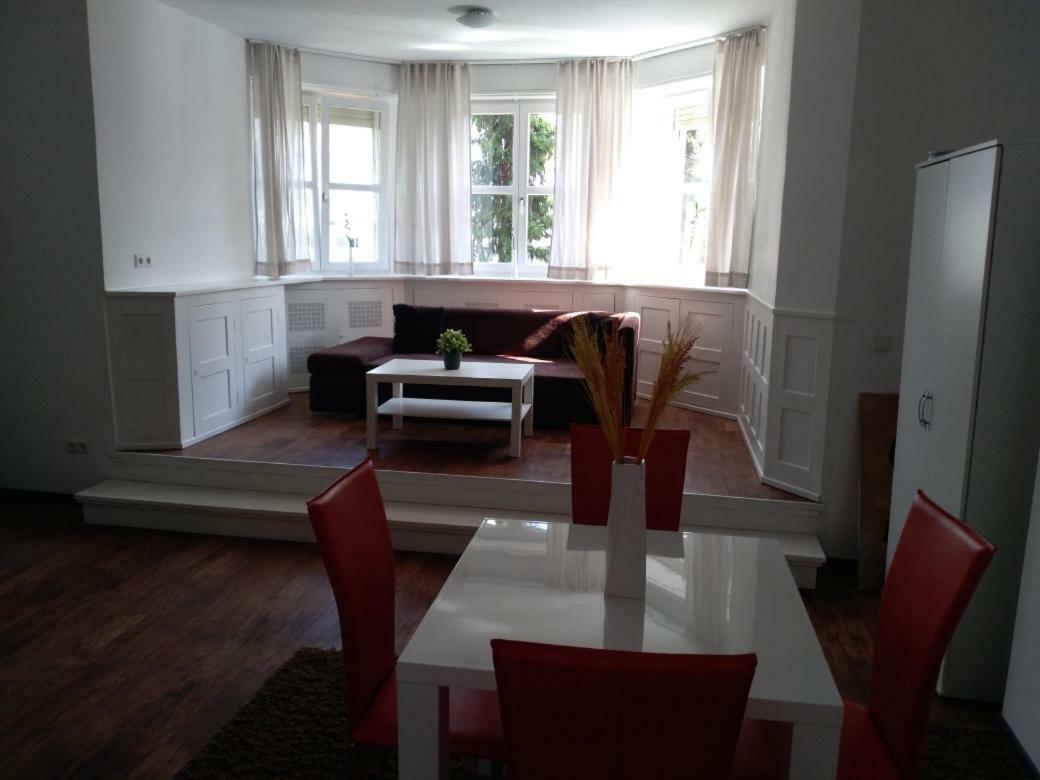 Birkenfeld Apartment *